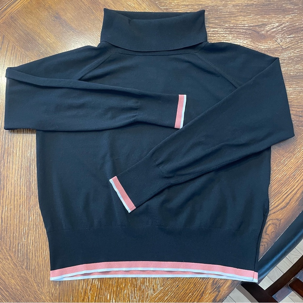 Aritzia Wilfred Black and Pink Women's Loose Turtleneck Sweater size XS